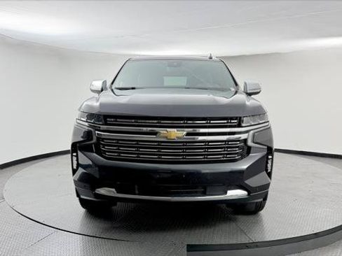 Used 2023 Chevrolet Tahoe Premier AWD/4WD image 12