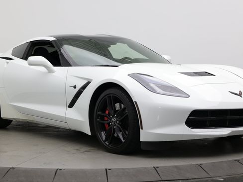 Used 2014 Chevrolet Corvette Stingray Coupe w/ 2LT Preferred Equipment Group RWD image 3