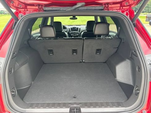 Used 2024 Chevrolet Equinox RS FWD image 17