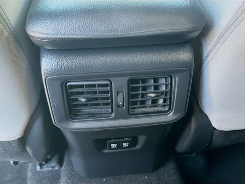 Used 2020 Toyota RAV4 XLE image 22