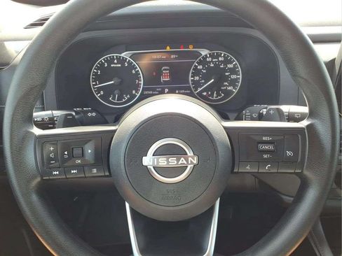 Used 2024 Nissan Pathfinder S AWD/4WD image 15