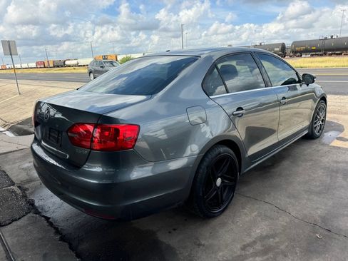 Used 2013 Volkswagen Jetta SE image 17