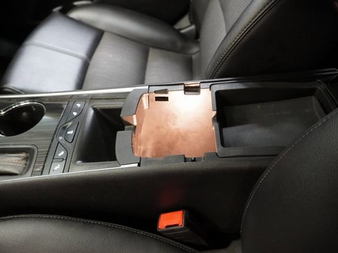 Used 2019 Chevrolet Impala LT w/ LT Convenience Package image 23