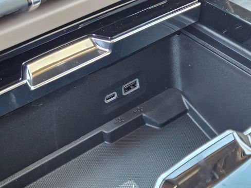 New 2026 GMC Yukon Denali AWD/4WD image 19