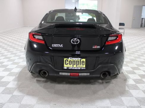 Used 2024 Toyota GR86 Premium RWD image 9