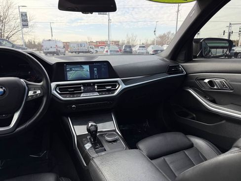Used 2019 BMW 330i xDrive Sedan AWD/4WD image 31