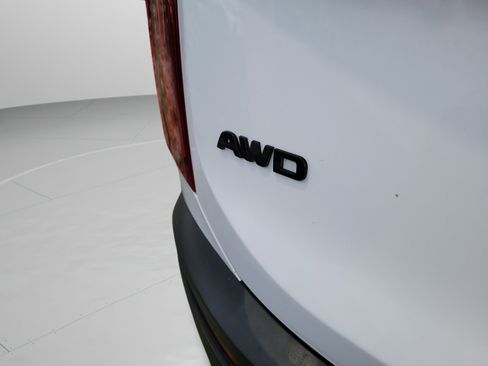 Certified 2022 Kia Telluride EX w/ EX Premium Package AWD/4WD image 8
