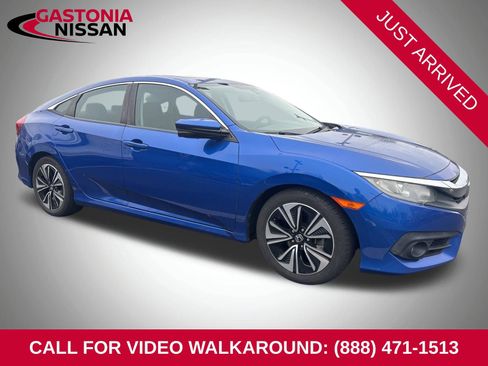 Used 2017 Honda Civic EX-T image 1