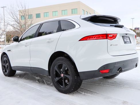 Used 2019 Jaguar F-PACE 25t Sport Utility 4D image 5