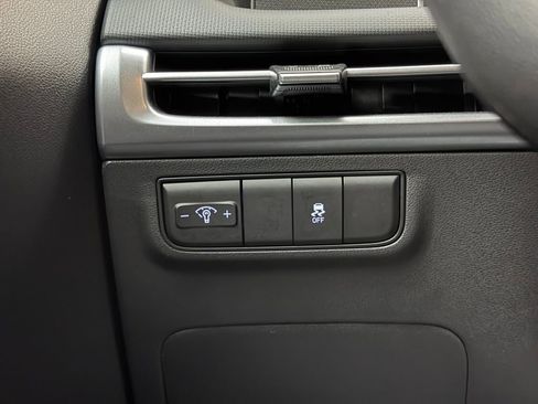 Used 2026 Hyundai Tucson SE image 16