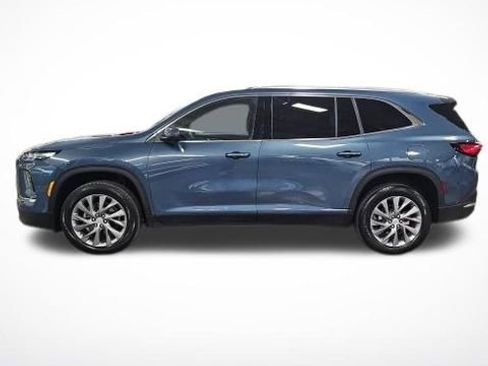 Used 2025 Buick Enclave Preferred image 11