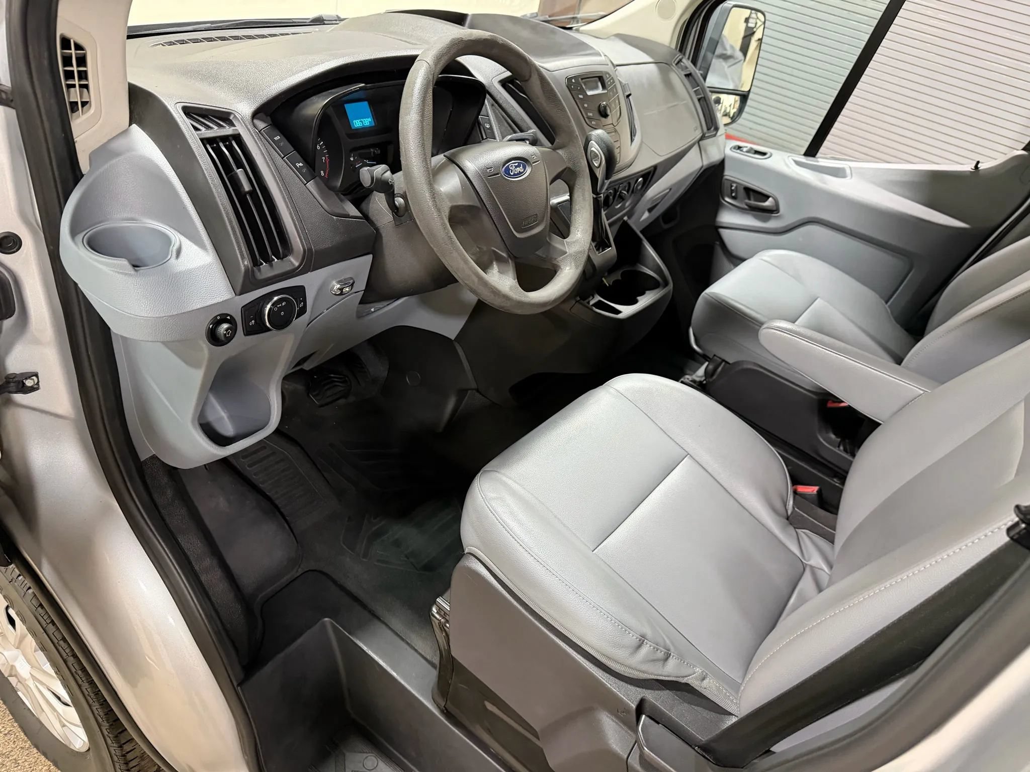 Used 2015 Ford Transit 250 148 Medium Roof RWD image 35
