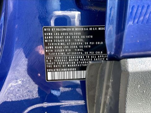 Certified 2022 Volkswagen Taos SE w/ Panoramic Sunroof Package image 33