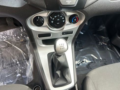 Used 2014 Ford Fiesta SE FWD image 14