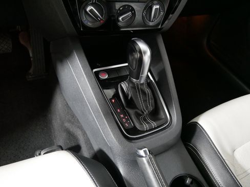 Used 2016 Volkswagen Jetta Sport image 24