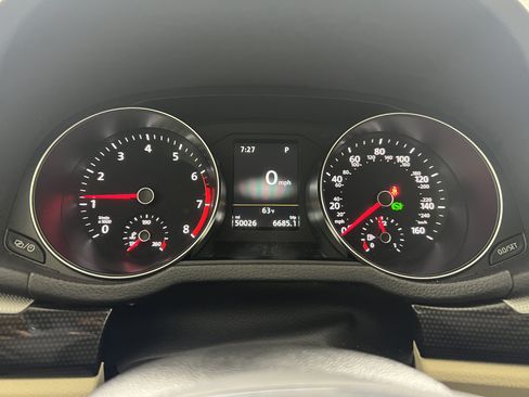 Used 2019 Volkswagen Passat 2.0T SE R-Line FWD image 16