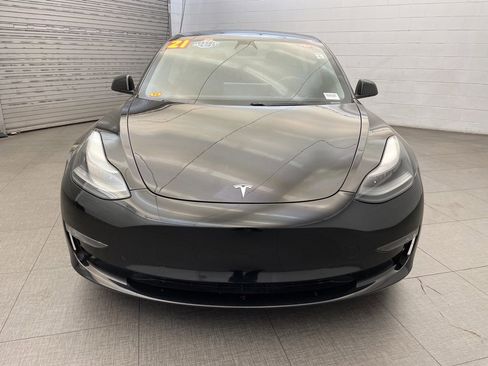 Used 2021 Tesla Model 3 Performance image 8