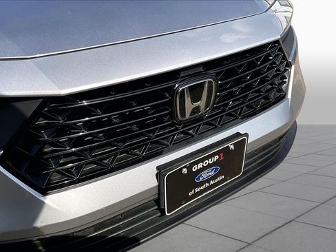 Used 2023 Honda Accord Sport image 32