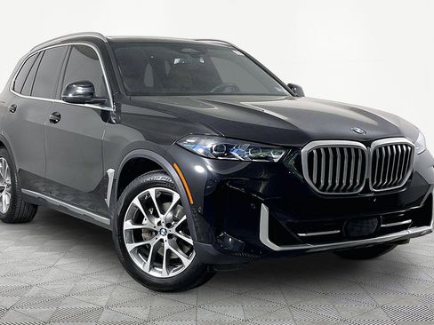 Certified 2025 BMW X5 xDrive40i w/ Premium Package AWD/4WD image 4