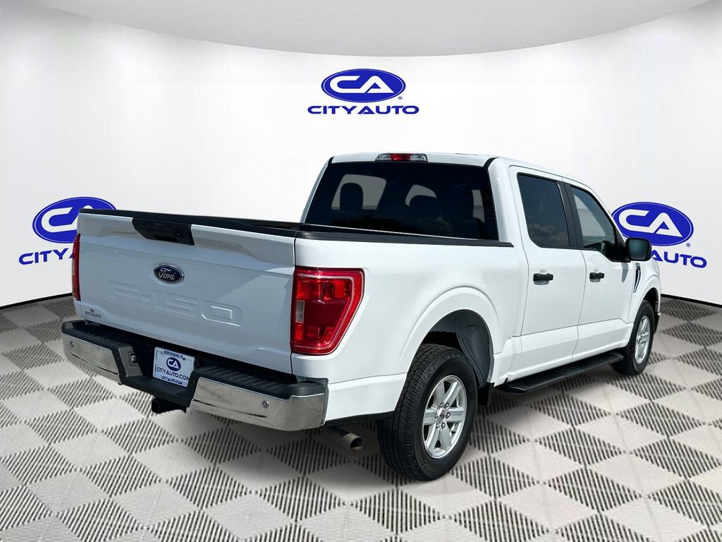 Used 2021 Ford F150 XLT w/ Trailer Tow Package RWD image 3