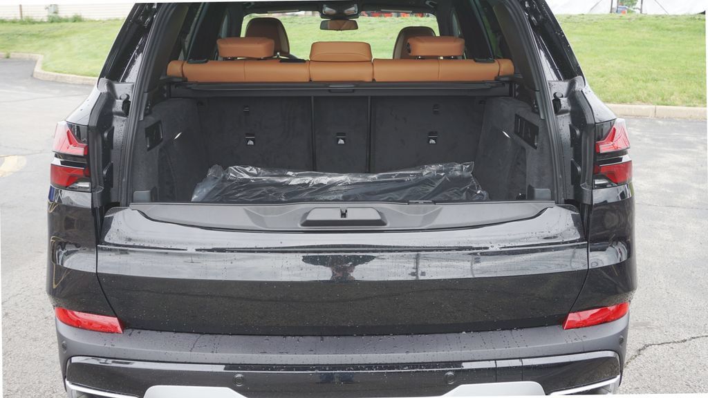 Used 2026 BMW X5 xDrive40i AWD/4WD image 5
