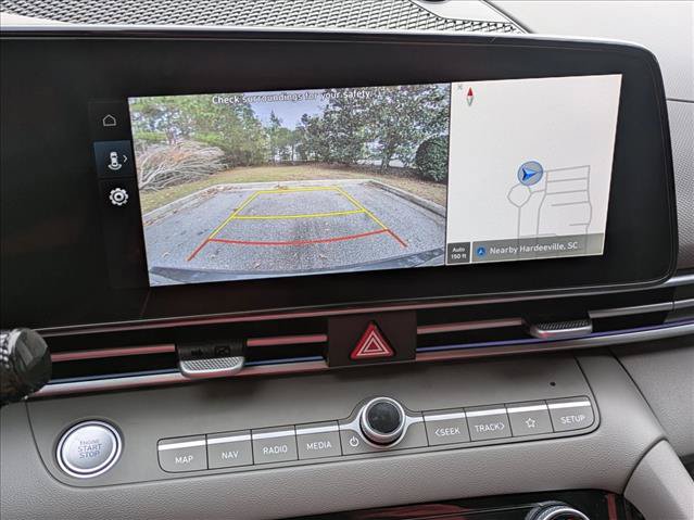 New 2026 Hyundai Elantra Hybrid FWD image 14