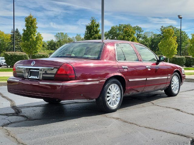 Used 2010 Mercury Grand Marquis LS RWD image 4