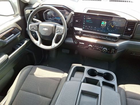 Used 2025 Chevrolet Silverado 1500 LT AWD/4WD image 10