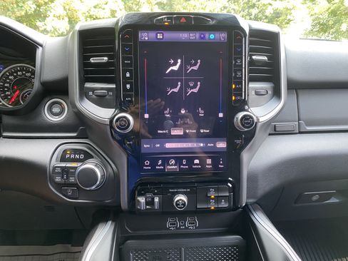 Used 2025 RAM 1500 Big Horn AWD/4WD image 24