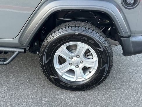 Used 2020 Jeep Wrangler Unlimited Sport S image 24