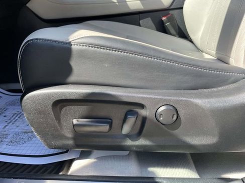 Used 2019 Lexus RX 350 AWD w/ Navigation Package image 21