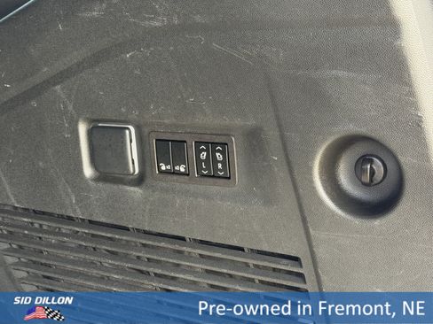 Used 2023 GMC Yukon XL Denali w/ Denali Reserve Package image 6