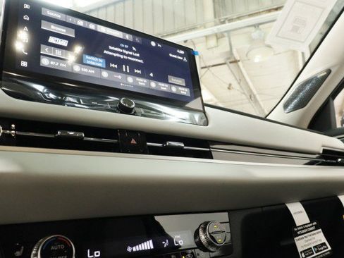 New 2026 Mitsubishi Outlander SE FWD image 12