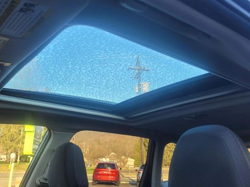 Used 2019 Subaru Forester Premium w/ All-Weather Package image 15