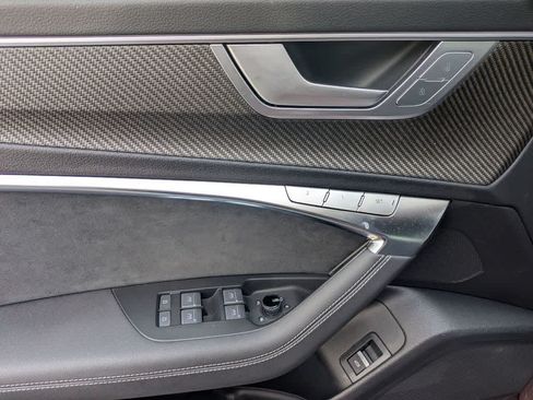 Certified 2025 Audi S6 Premium Plus AWD/4WD image 7