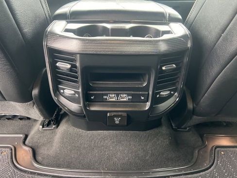 Used 2022 RAM 1500 Limited w/ Body Color Bumper Group AWD/4WD image 17