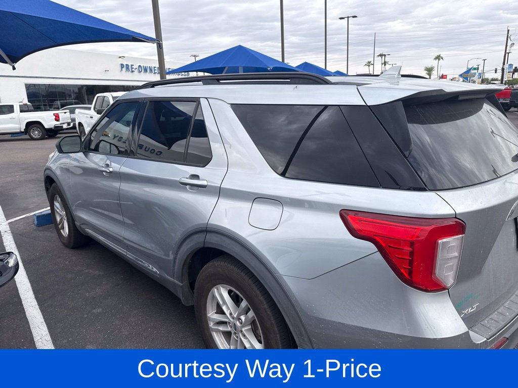 Used 2020 Ford Explorer XLT RWD image 12