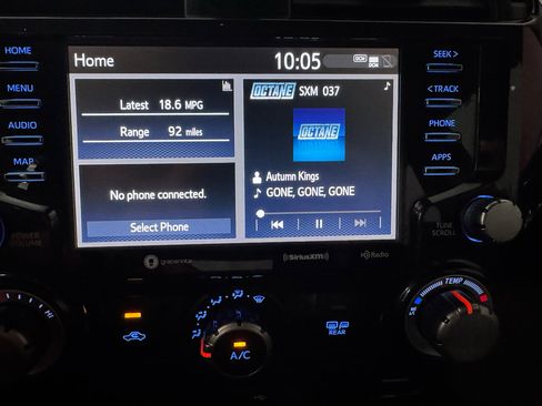 Used 2020 Toyota 4Runner TRD Off-Road AWD/4WD image 27