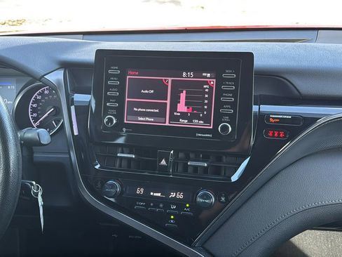 Used 2023 Toyota Camry LE FWD image 21