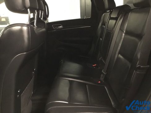 Used 2020 Jeep Grand Cherokee Limited image 30