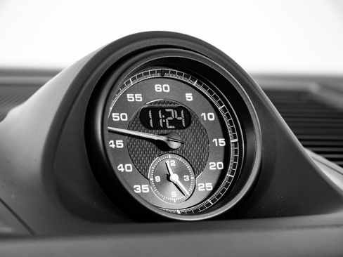 New 2026 Porsche Macan image 17