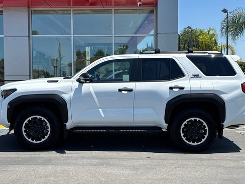 Certified 2025 Toyota 4Runner TRD Off-Road Premium AWD/4WD image 8