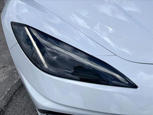 Used 2025 Chevrolet Corvette Stingray Coupe w/ Z51 Performance Package RWD image 28