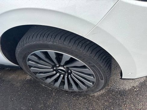 Used 2021 Lincoln Navigator Reserve w/ Luxury Package AWD/4WD image 10