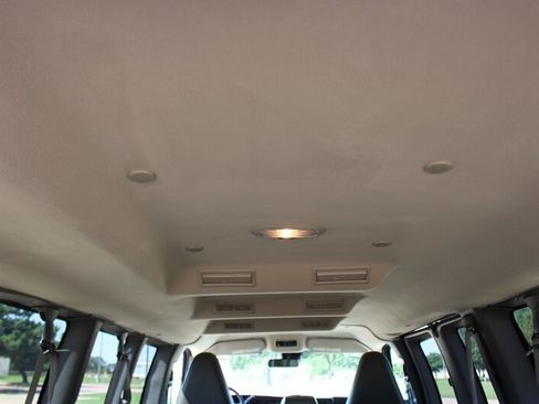 Used 2025 Chevrolet Express 3500 LT w/ LT Preferred Equipment Group RWD image 12