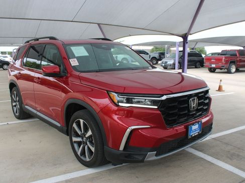 Used 2023 Honda Pilot Elite image 8
