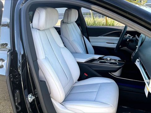 New 2026 Cadillac Lyriq Luxury w/ LPO, Floor Liner Package AWD/4WD image 19