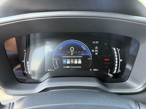 Used 2026 Toyota Corolla LE FWD image 4