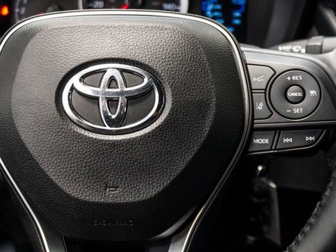 Used 2022 Toyota Corolla SE FWD image 14