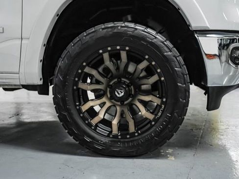 Used 2020 RAM 1500 Laramie AWD/4WD image 54